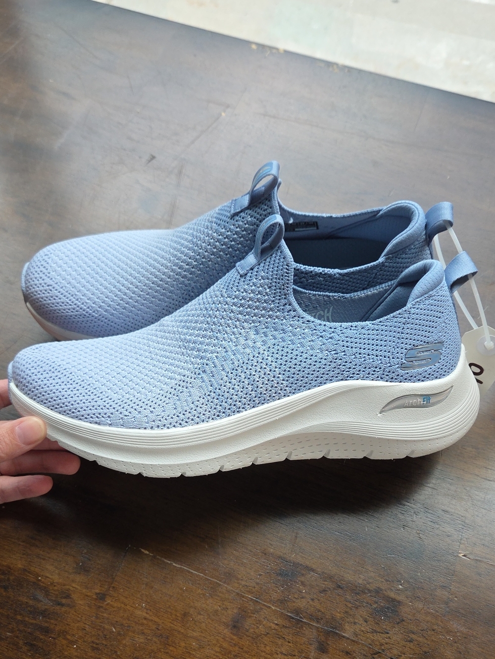 Skechers Size 10 Slip-On Knit Sneakers in Light Lavender Blue NEW